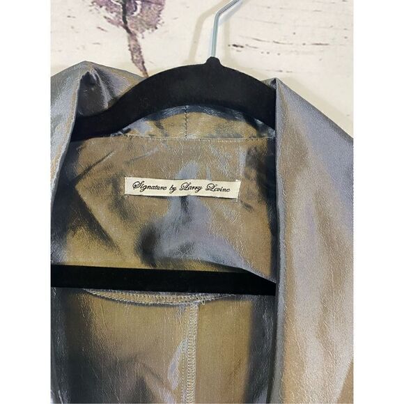 Signature by Larry Levine Silver Holiday Blouse Size Medium - Picture 4 of 7